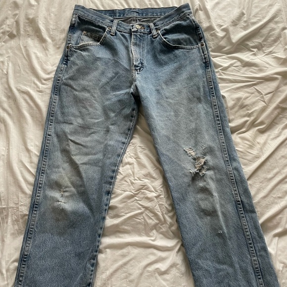 Vintage Wrangler Straight Leg Jeans with Slight Distressing - Picture 3 of 6